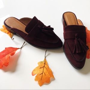 FRONT TASSLE LOAFER MULE SIZE 6.5